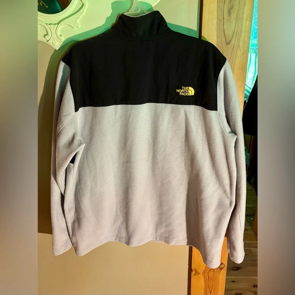 ⭐️The North Face Men's Tundra 1/2 Zip Fleece Jacket XL⭐️